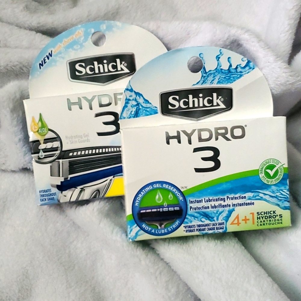 2 NWT Schick Hydro 3 Refill Blade Cartridges for Men, 4 count